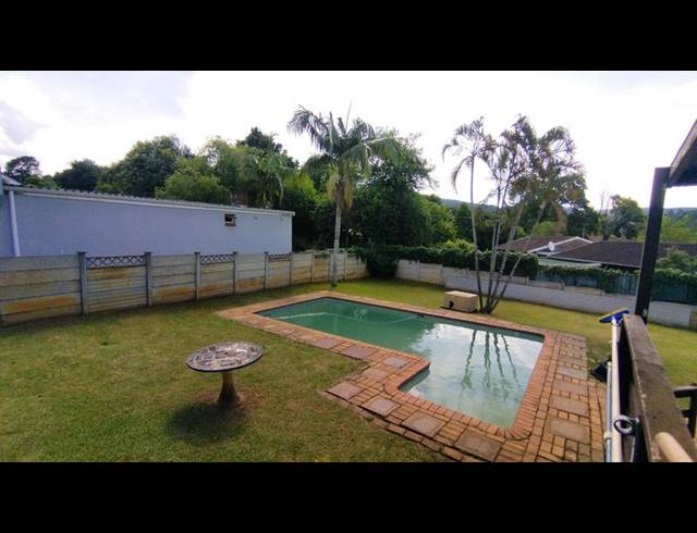 4 BEDROOM HOUSE FOR SALE IN PRESTBURY